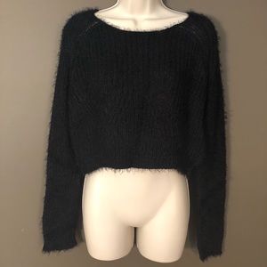 So 90’s! Fuzzy cropped sweater
